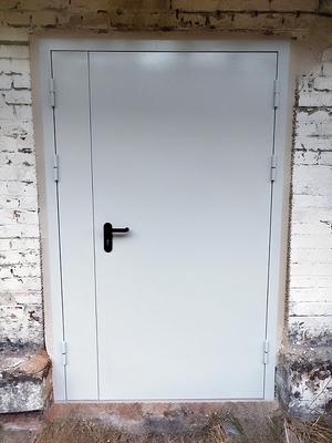 Уличная полуторная дверь Уличная полуторная дверь